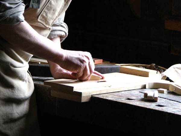 Nuestra <strong>carpintería de madera en  Vall de Bianya (La)</strong> es una empresa de <strong>herencia familiar</strong>, por lo que  contamos con gran <strong>experiencia </strong>en la profesión.